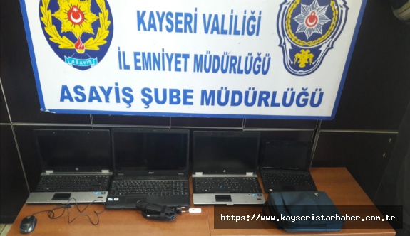 Okuldan bilgisayar çalan hırsızlar tutuklandı