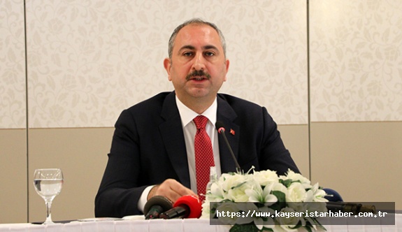Adalet Bakanı Gül'den Ankara Barosu'na tepki