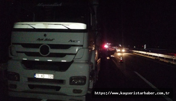 Kayseri-Ankara yolunda feci kaza:  2 ölü, 1 yaralı