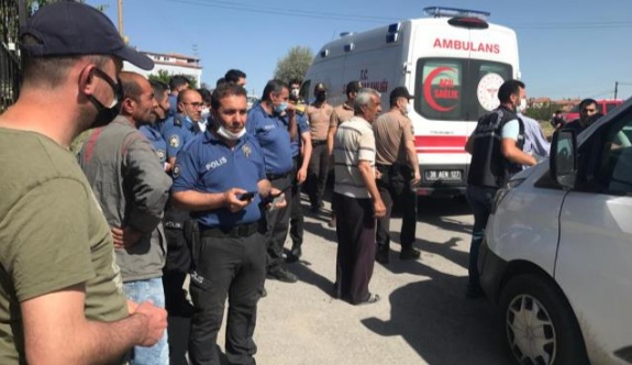Kayseri'de Akrabalar Arasındaki Silahlı Kavgada Oğul Öldü, Baba Yaralandı.