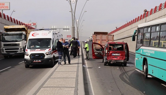 Kayseri'de Zincirleme Trafik Kazası: 2 Yaralı
