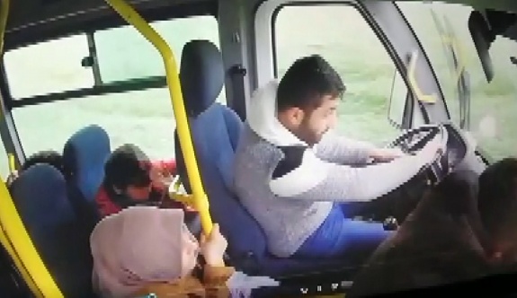 Yolcu dolu otobüsün şoförü uyuyakaldı, yolcular ölümden böyle döndü