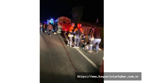 Kayseri'de feci kaza: 3 ölü, 16 yaralı