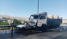 Kayseri’de Feci Kaza: Otomobilin İçerisinde Yanarak Can Verdiler
