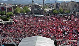Cumhurbaşkanı Erdoğan'ın "Rekor kırdı" dediği Kayseri mitinginde tarihi kalabalık havadan görüntülendi